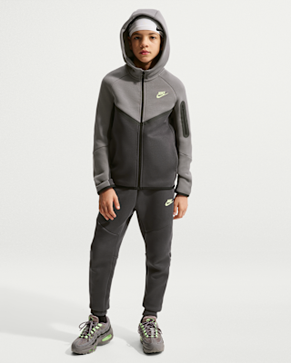 Reviews: Nike Sportswear Tech Fleece Older Kids' Full-Zip Hoodie